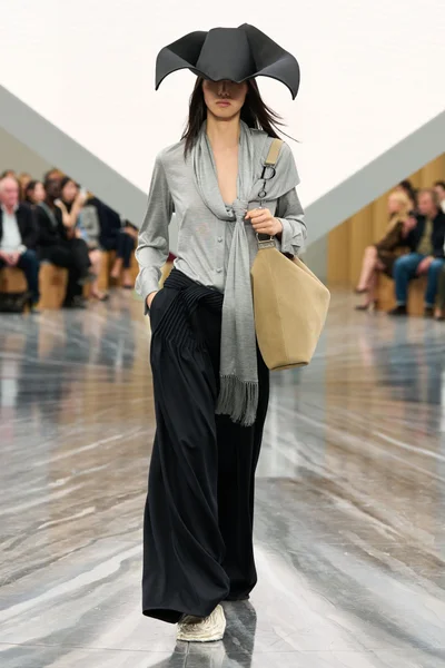 Look 52